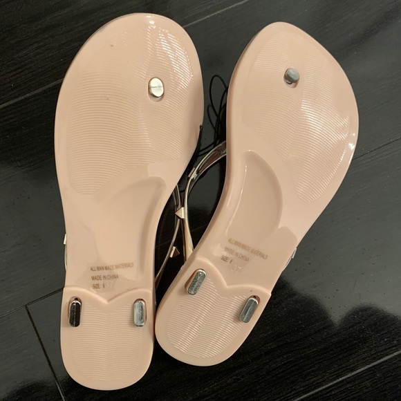 FLIP FLOPS - Picture 2 of 3